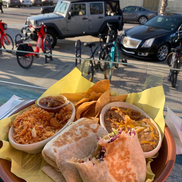 Foto diambil di Baja Beach Cafe oleh David S. pada 3/25/2019