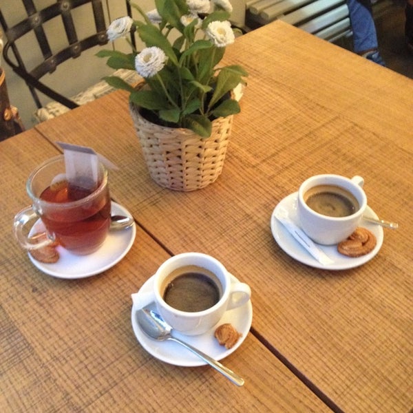 6/15/2014 tarihinde Turkanziyaretçi tarafından Restaurant Iurantia'de çekilen fotoğraf