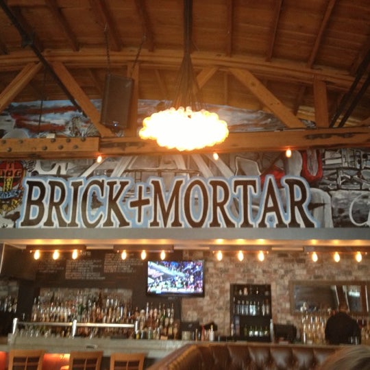 รูปภาพถ่ายที่ Brick + Mortar โดย Allison เมื่อ 1/1/2013