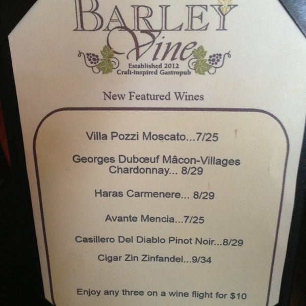 รูปภาพถ่ายที่ Barley Vine โดย Gregory เมื่อ 3/21/2013