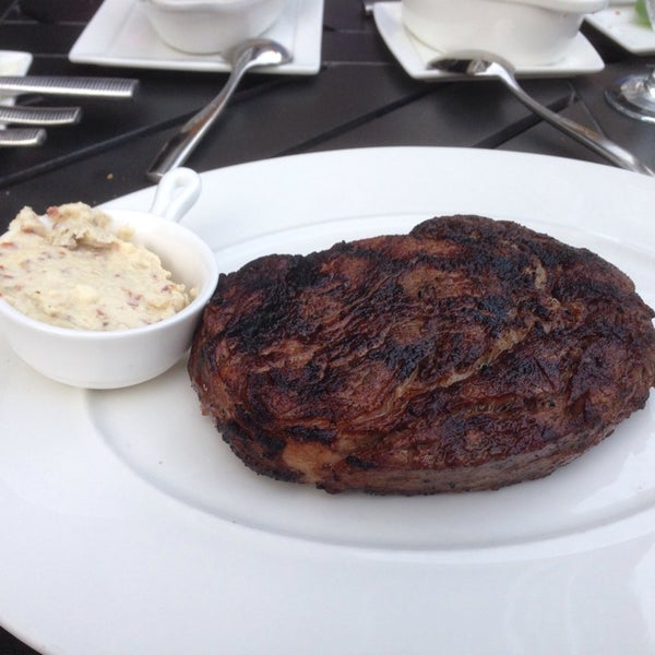 Photo taken at Char Steak &amp; Lounge by Rob R. on 8/7/2014