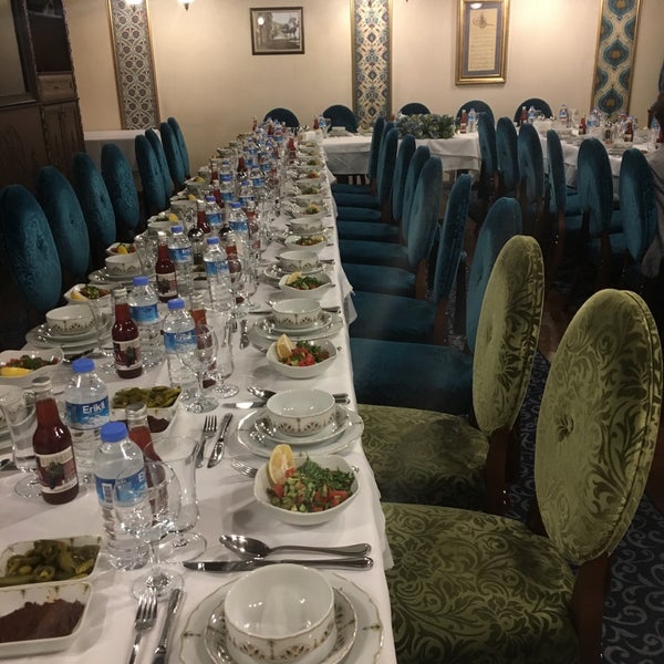 10/6/2017にBora A.がBursa Evi İskender Restaurantで撮った写真