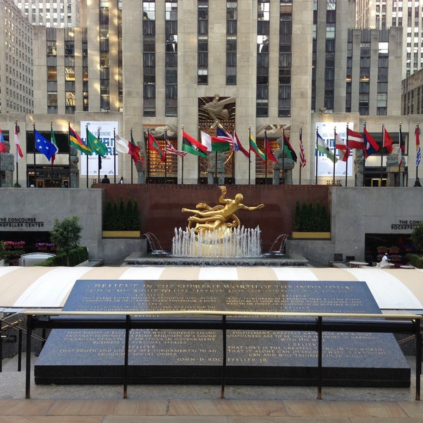 Foto tomada en Rockefeller Center  por Sherri M. el 5/13/2013