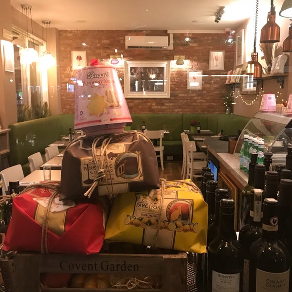 Foto tirada no(a) Casa Bardotti Pizzeria West Kensington por Paco em 7/15/2018