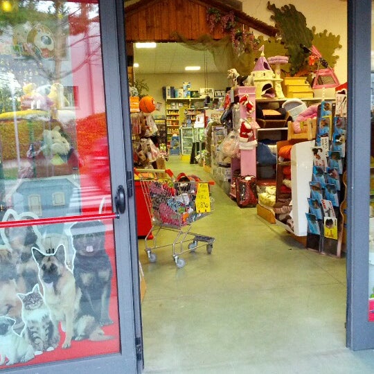 Villaggio Natura Pet Supplies Store in Lugo (RA)