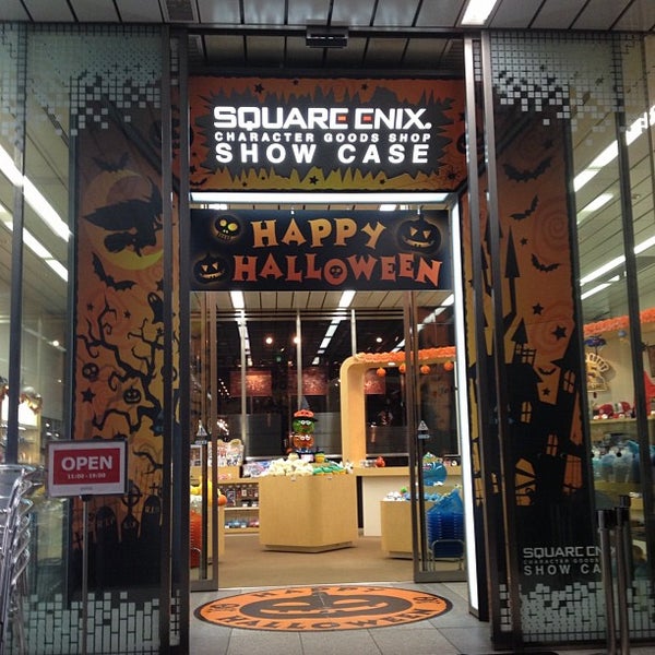 SQUARE ENIX CHARACTER GOODS SHOP SHOW CASE