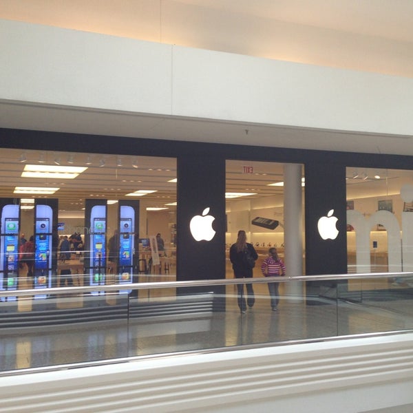 Apple Woodfield Schaumburg, IL