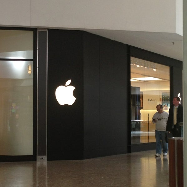 Apple Woodfield Schaumburg, IL