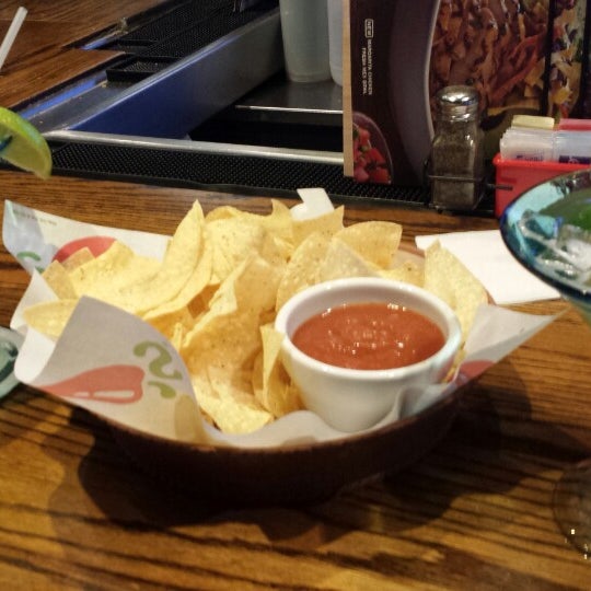 Photo taken at Chili&#39;s Grill &amp; Bar by Andrew H. on 3/15/2014