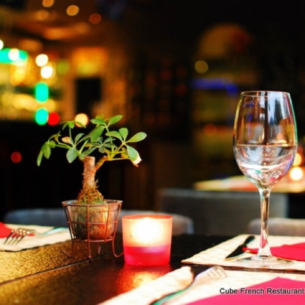 9/6/2013 tarihinde Charles C.ziyaretçi tarafından Cube French Restaurant and Wine Bar'de çekilen fotoğraf