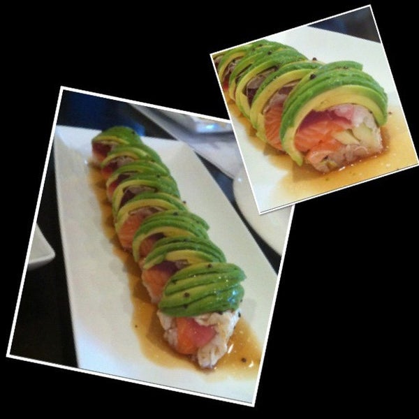 10/7/2012 tarihinde FoodGlossETC B.ziyaretçi tarafından Shiki Sushi'de çekilen fotoğraf