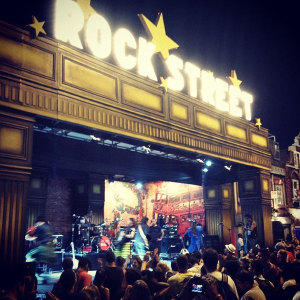 Foto tirada no(a) Rock Street por Guilherme M. em 9/16/2013