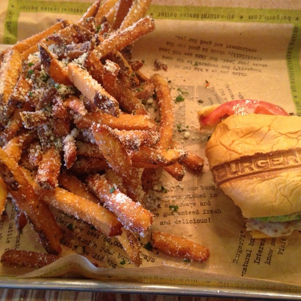 Photo taken at BurgerFi by Paula B. on 3/29/2014