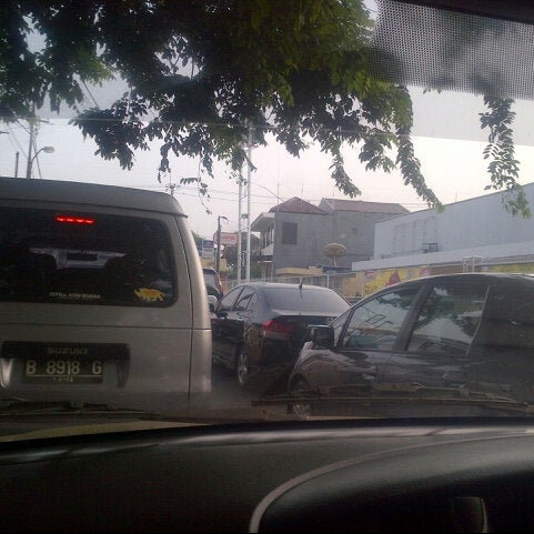 Photos At Lampu Merah Taman Alfa Indah Joglo Road In