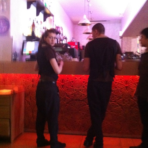 3/19/2013 tarihinde LOLAziyaretçi tarafından Ресторан Чайхана «Shirin»'de çekilen fotoğraf