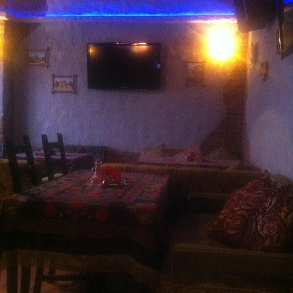 3/20/2013 tarihinde LOLAziyaretçi tarafından Ресторан Чайхана «Shirin»'de çekilen fotoğraf