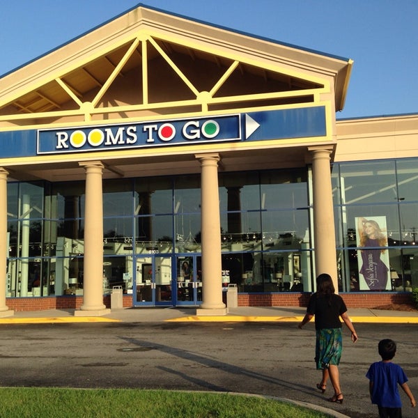Rooms to go on sale store near me