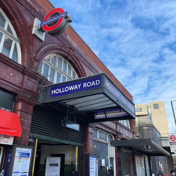 Holloway Road London Underground Station Metro Station in Islington