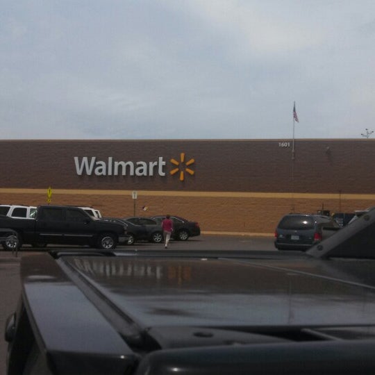 Walmart Supercenter SBWarenhaus in Union City