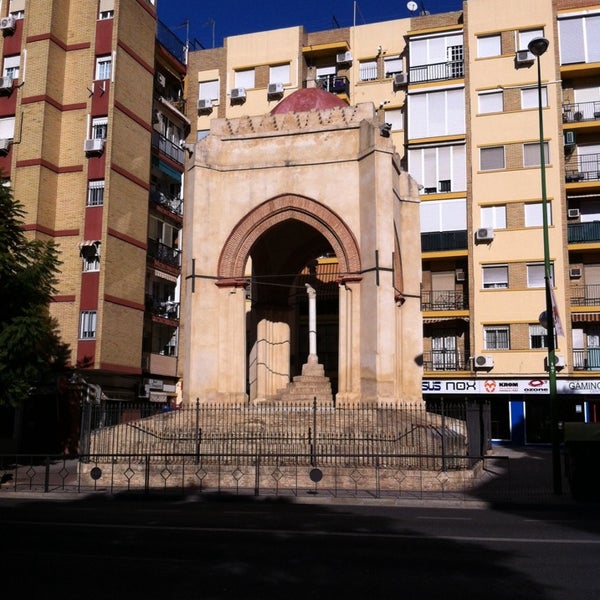 Templete de la Cruz del Campo - Historic Site in Sevilla
