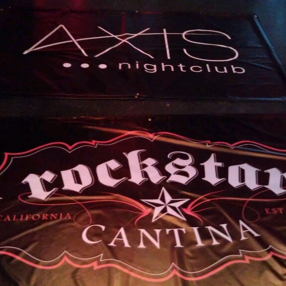 4/26/2013 tarihinde Chris G.ziyaretçi tarafından AXIS Nightclub'de çekilen fotoğraf