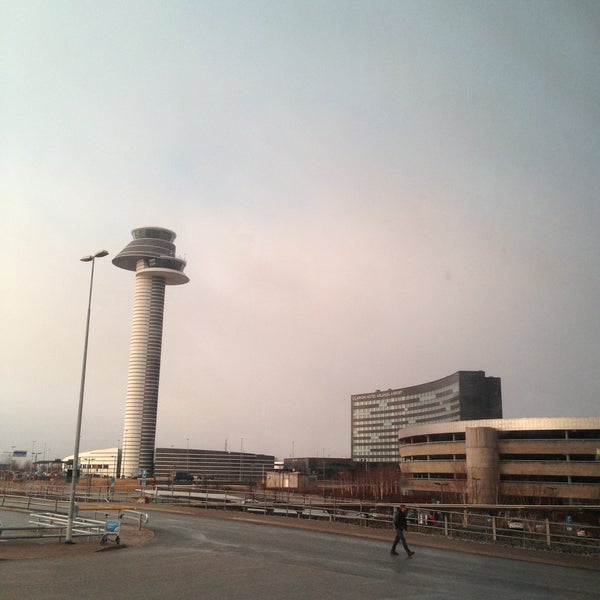 Das Foto wurde bei Flughafen Stockholm-Arlanda (ARN) von Bom N. am 4/14/2013 aufgenommen