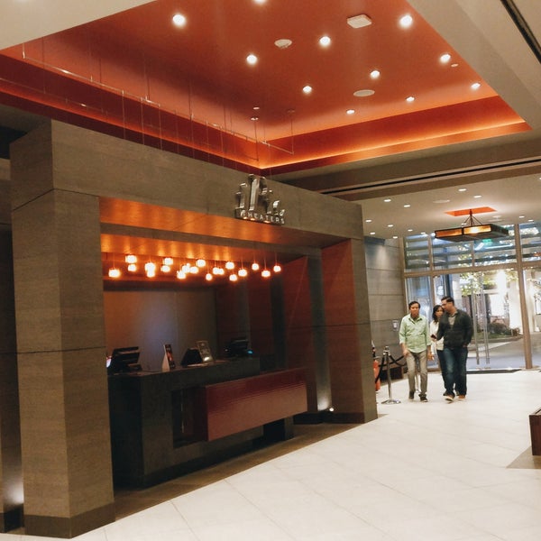 ipic movie theater