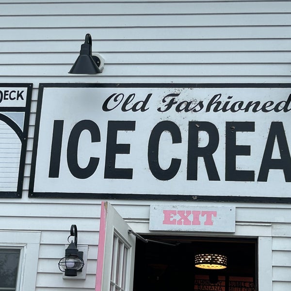 Scoop Deck Ice Cream Ice Cream Parlor in Wells