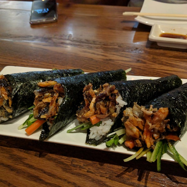 Снимок сделан в Sake2Me Sushi - Cerritos пользователем Kim H. 10/1/2016