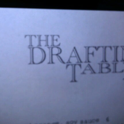 Foto tomada en Drafting Table Pub  por Robin M. el 12/8/2012