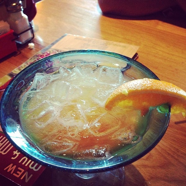 Photo taken at Chili&#39;s Grill &amp; Bar by Dino C. on 5/31/2014