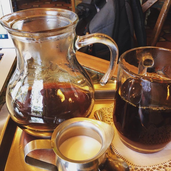รูปภาพถ่ายที่ Gelato Bar &amp; Espresso Caffe โดย Dino C. เมื่อ 7/6/2015