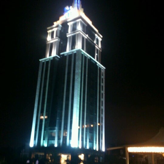 Photos At Ub City At Vittal Mallya Rd