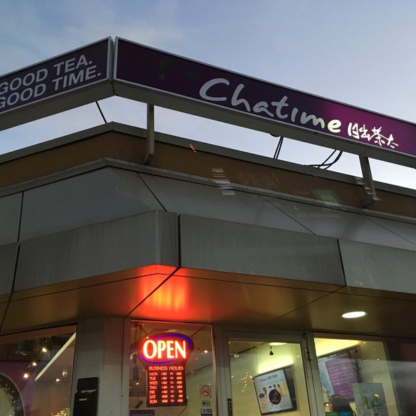 Photo taken at Chatime Willowdale by Samson C. on 1/1/2019