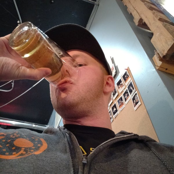 Photo taken at South Bend Brew Werks by Victor B. on 1/1/2019