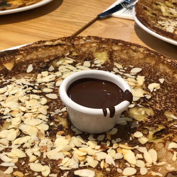 Foto diambil di Pancakes Amsterdam oleh 🦋 pada 12/13/2019