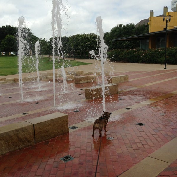 addison-circle-park-addison-tx