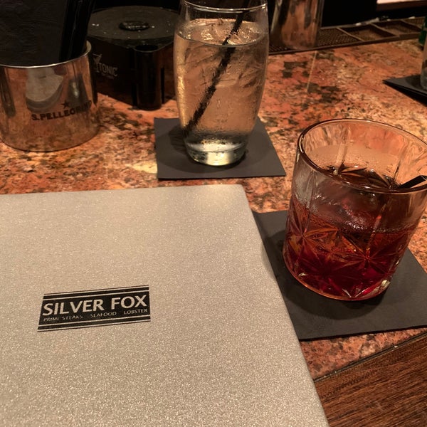 Foto tirada no(a) Silver Fox Steakhouse por Michelle B. em 1/29/2023