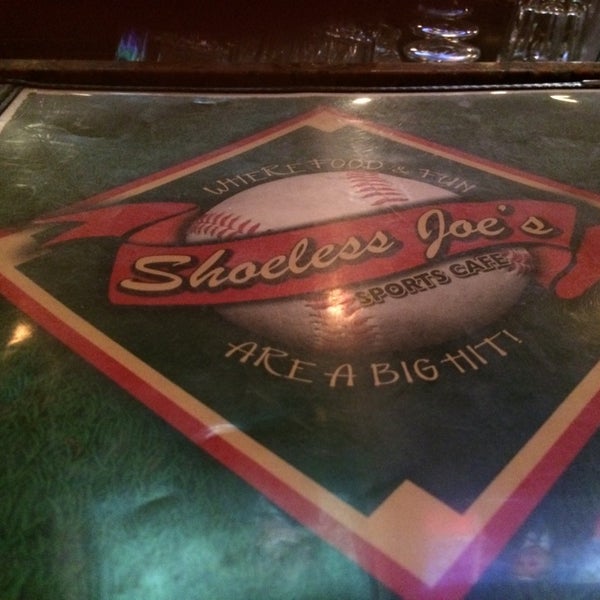 รูปภาพถ่ายที่ Shoeless Joe&#39;s โดย Jim S. เมื่อ 3/23/2014