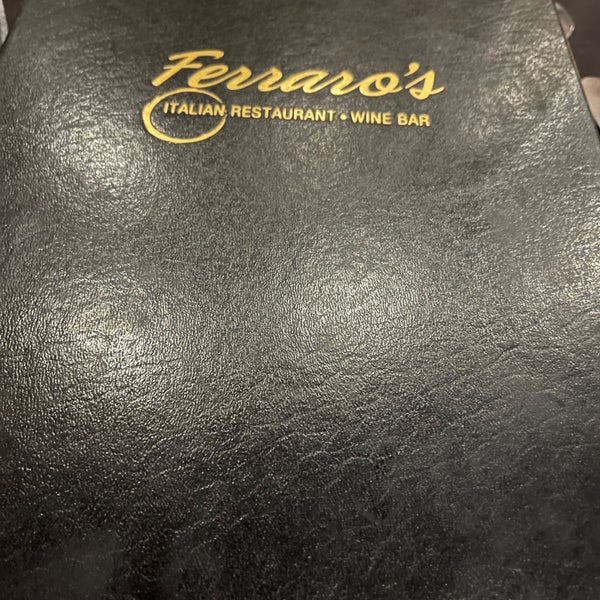 7/17/2021에 Mason .님이 Ferraro&#39;s Italian Restaurant &amp; Wine Bar에서 찍은 사진