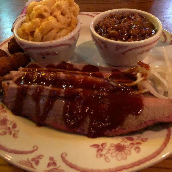 12/6/2017 tarihinde Mason .ziyaretçi tarafından Midwood Smokehouse'de çekilen fotoğraf