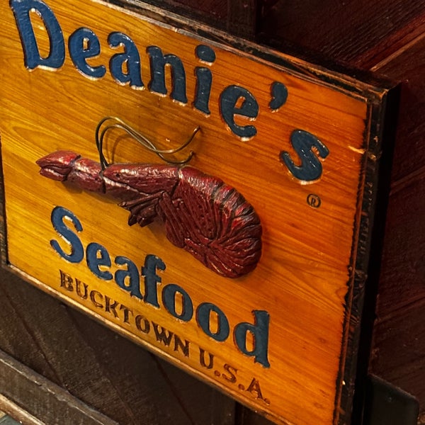 Deanie's Seafood Restaurant & Seafood Market Metairie, LA