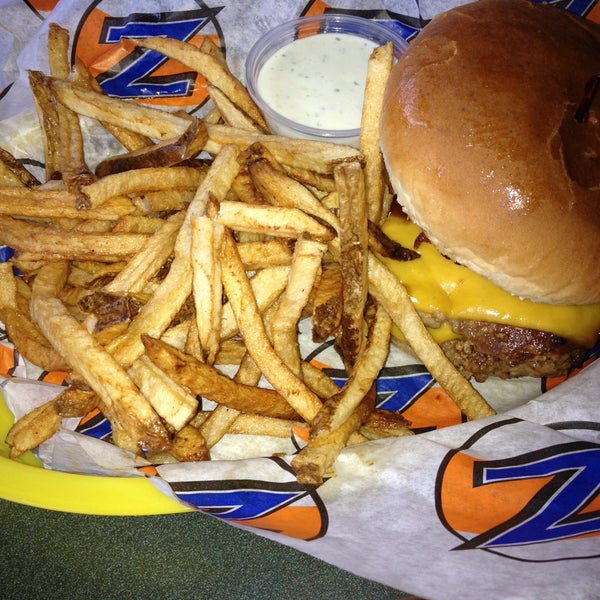 Zipps Sports Grill Old Town Scottsdale Scottsdale, AZ