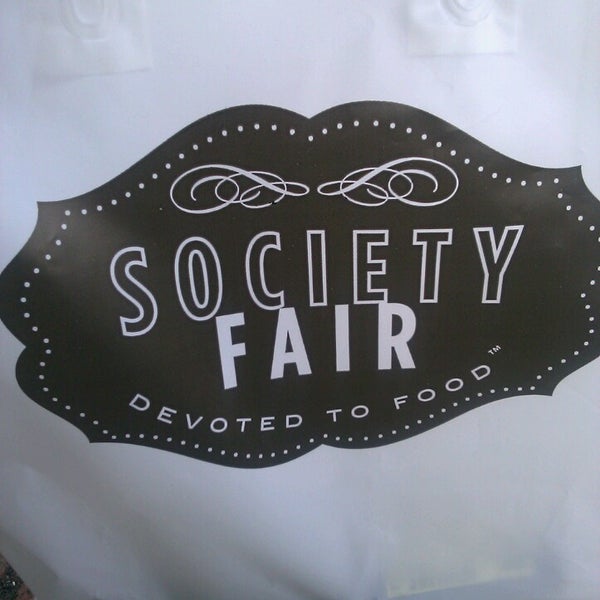 Foto tirada no(a) Society Fair por JonElle L. em 4/12/2013