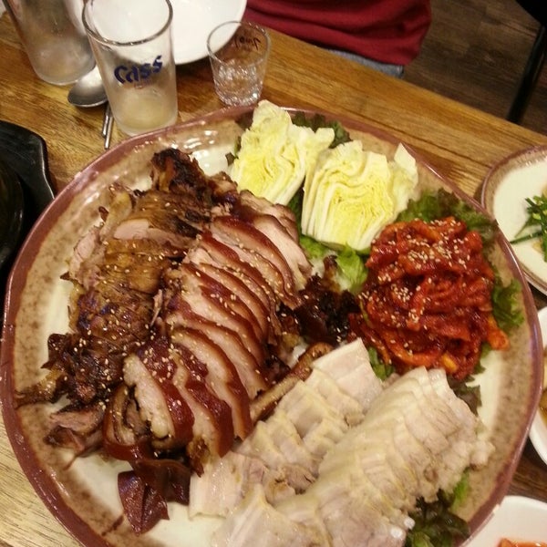 Ресторан где подают. Ресторан где подают. Ресторан где подают. Ресторан «modern toilet», тайбэй меню. Креативные идеи подачи блюд.