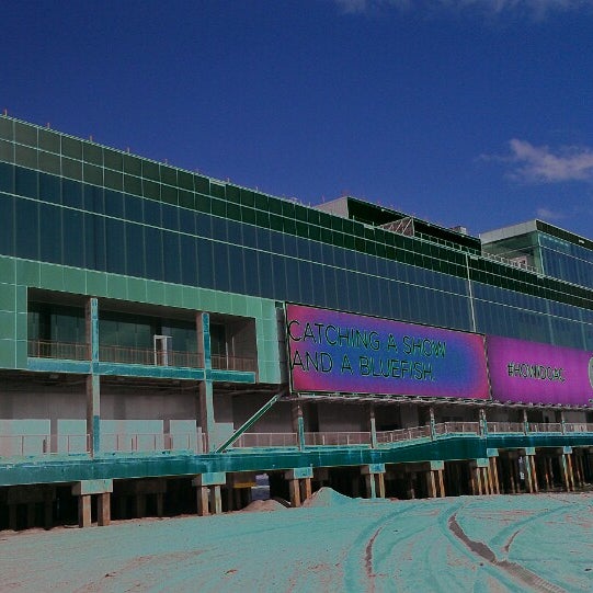 3/19/2013에 Danny G.님이 The Pier Shops at Caesars에서 찍은 사진