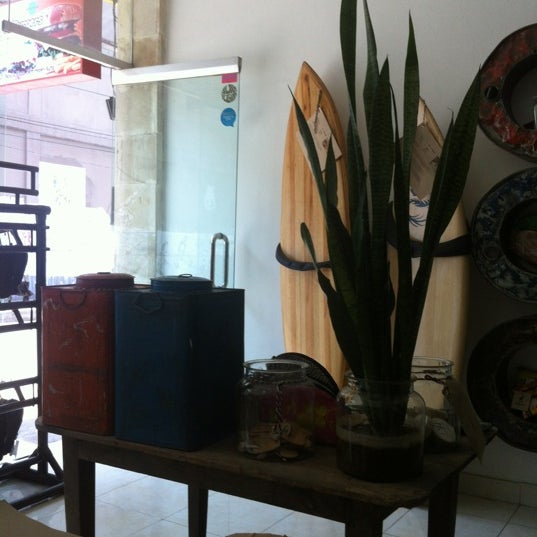 10/31/2012에 gede heri s.님이 soul surf project Bali Eco Surf Shop에서 찍은 사진