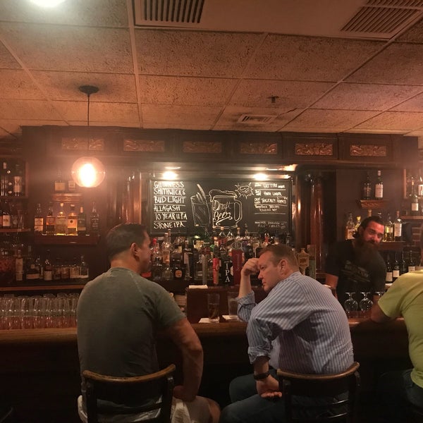 Снимок сделан в The Barley House Restaurant &amp; Tavern пользователем Jessica D. 7/14/2018