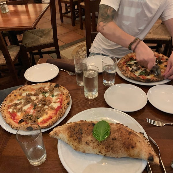 Photo taken at Spacca Napoli Pizzeria by Kathleen on 8/31/2019