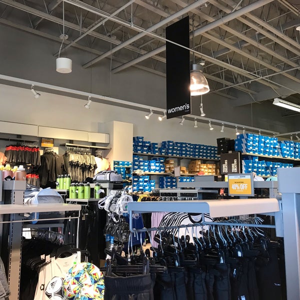 Adidas shoe top store carlsbad